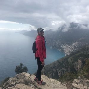 Meet your Posher, Dayna